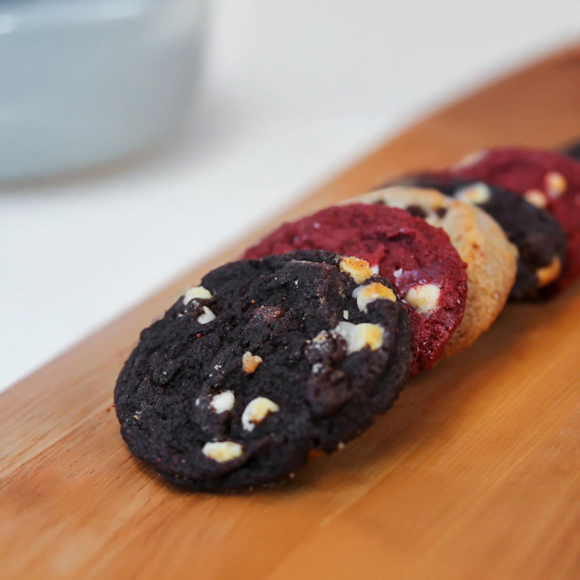 Mini Bites Sampler Tin (28 Cookies) - Image 3